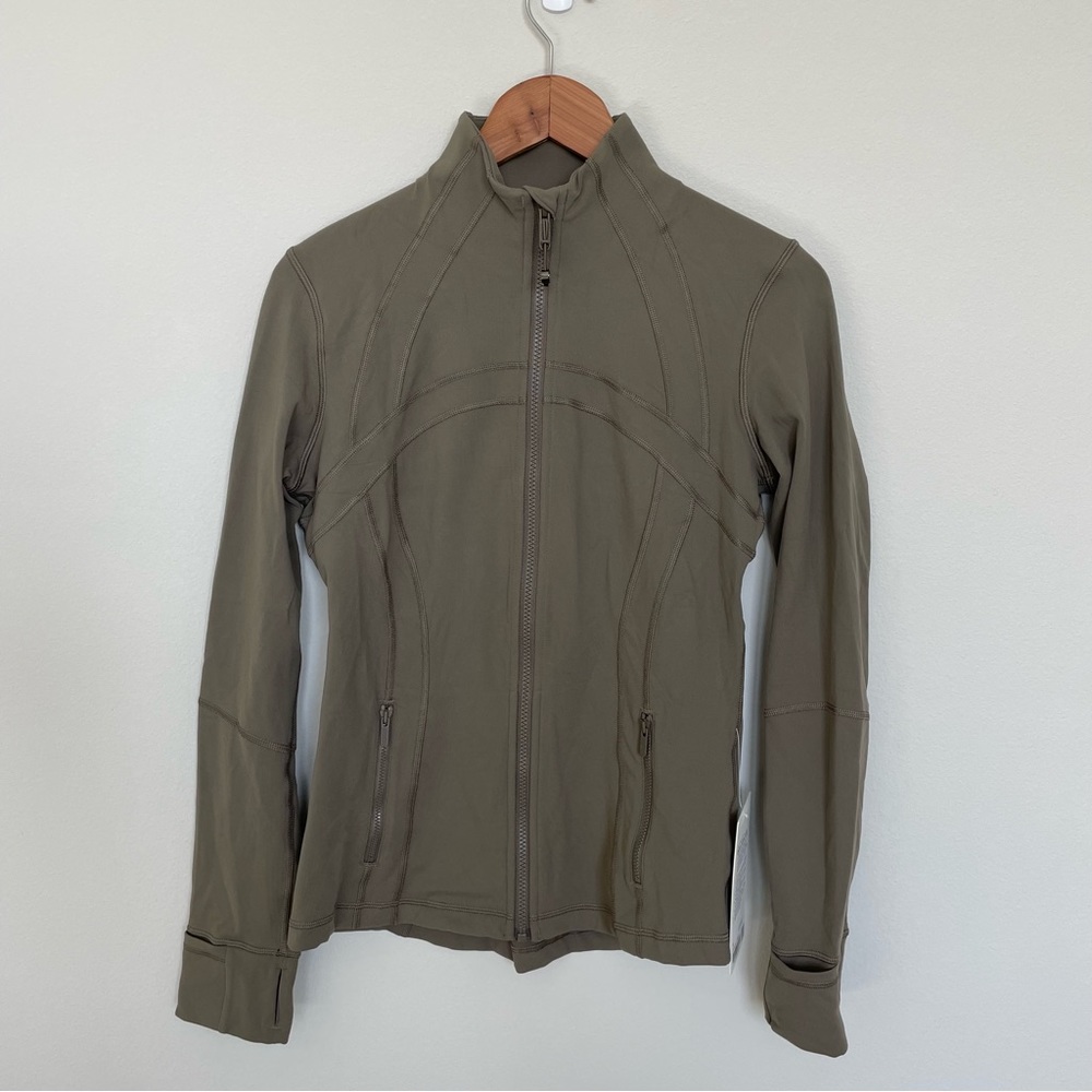 NWT Lululemon Define Jacket *Luon Nomad Size 8